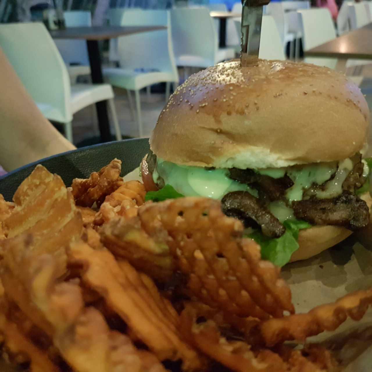 Mushroom Swiss Burguer