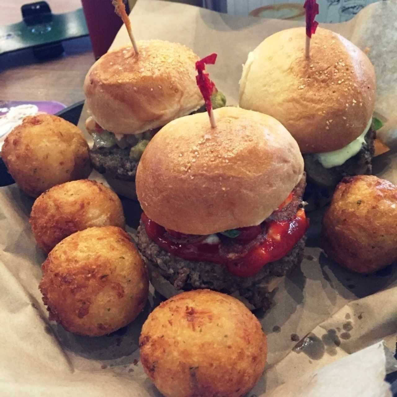 Trio de hamburguesas c/ perlas de yuca