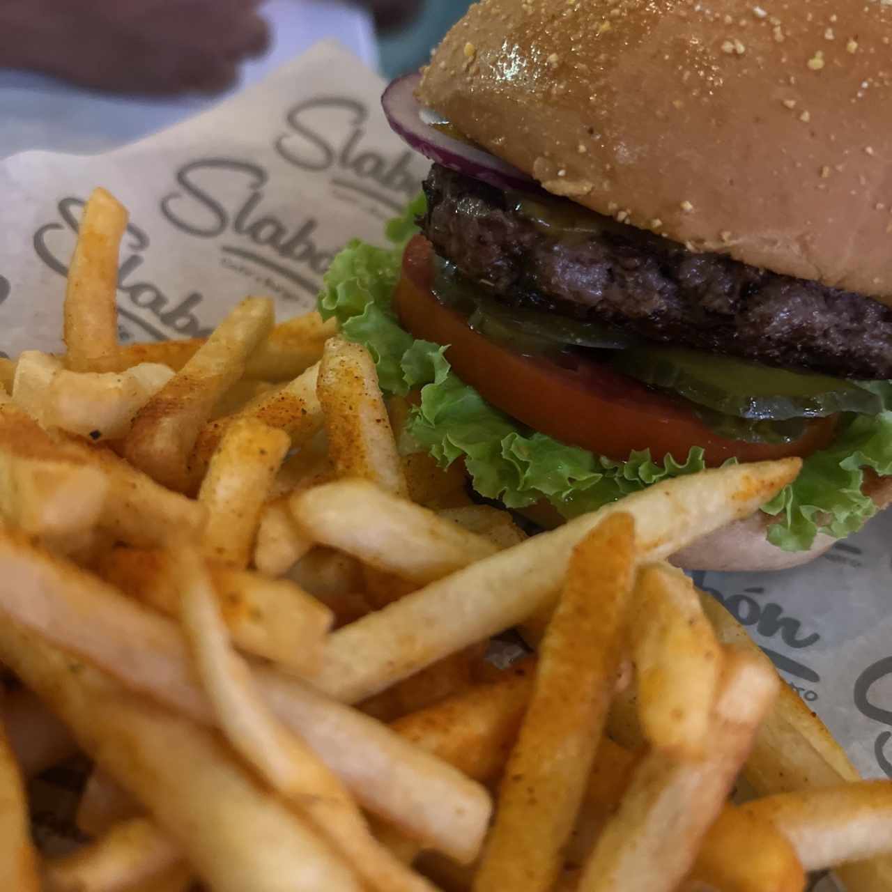 Burger - Retro Cheese Burger