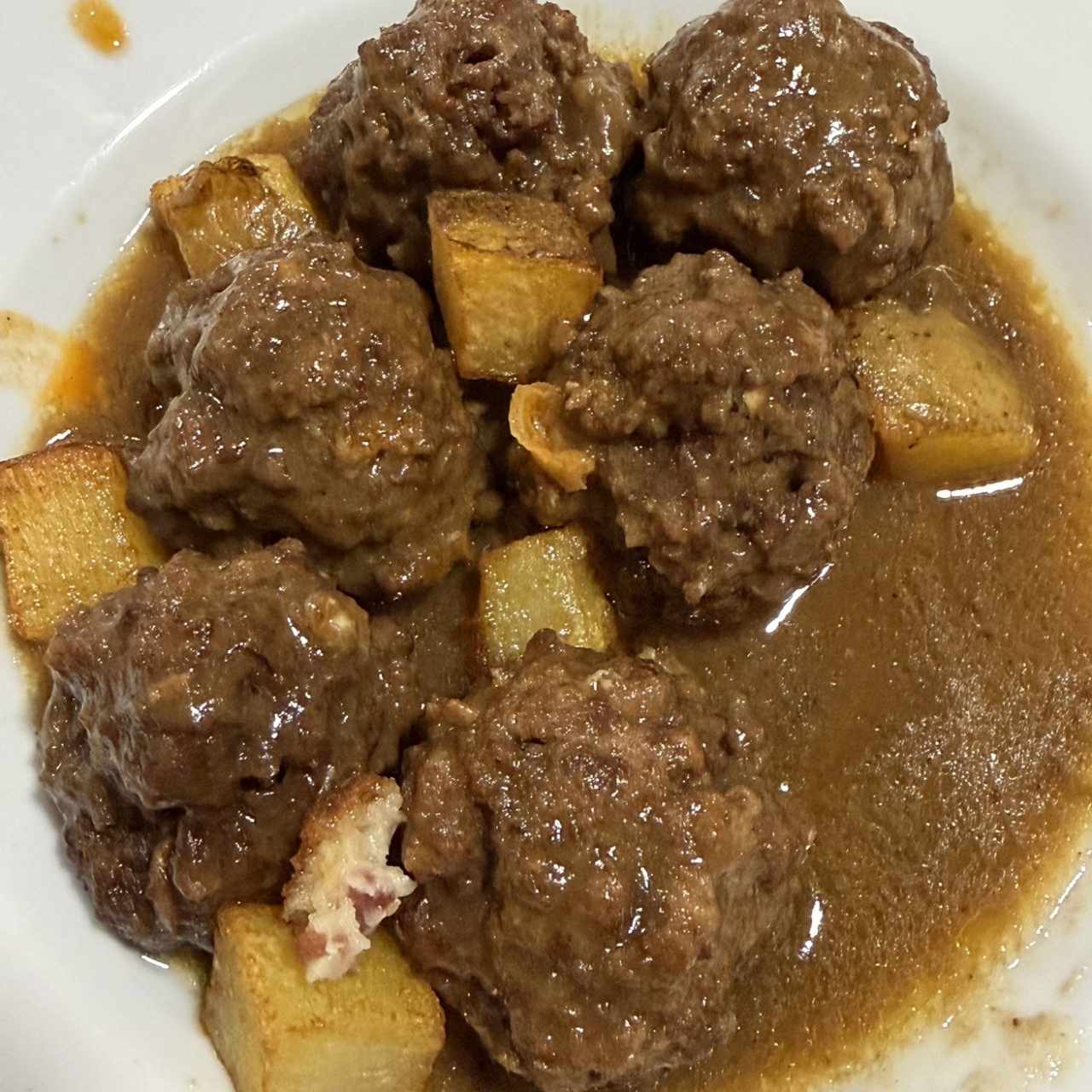 Albóndigas en salsa