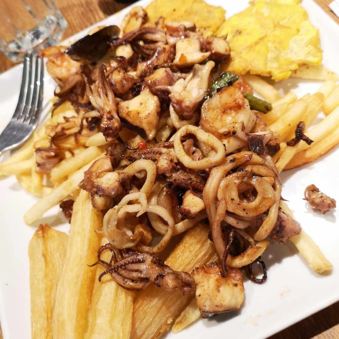 Picada de Mariscos