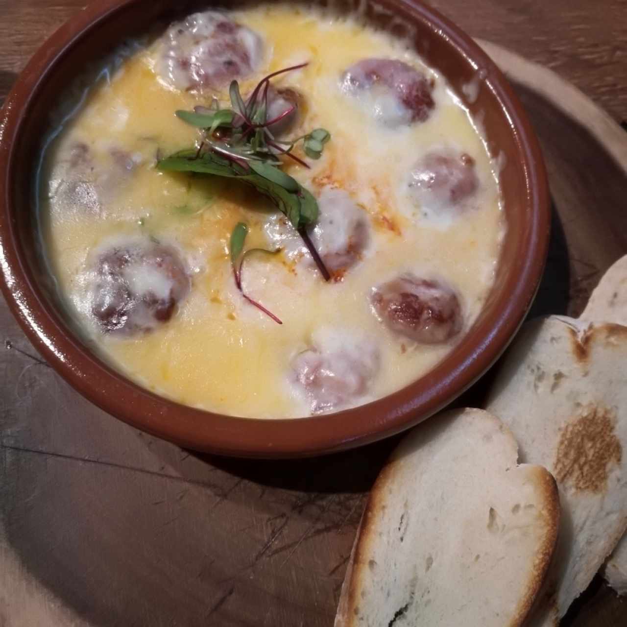 Queso fundido (entrada)