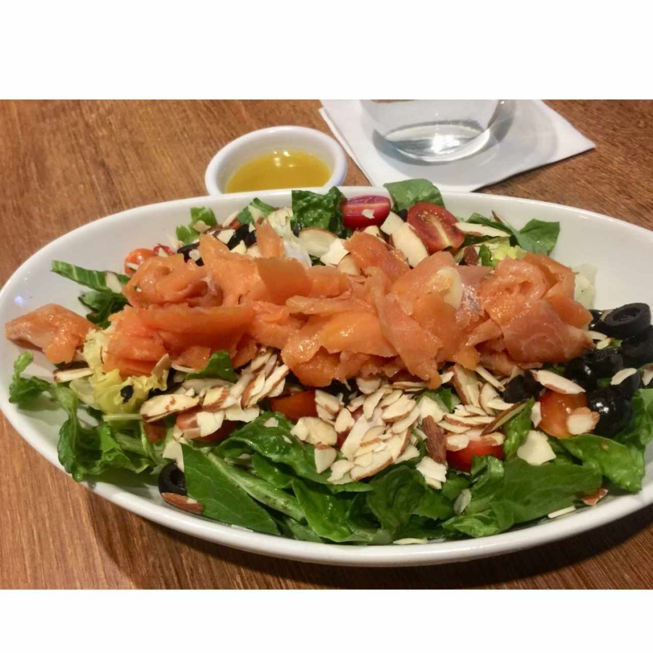 ensalada de salmón