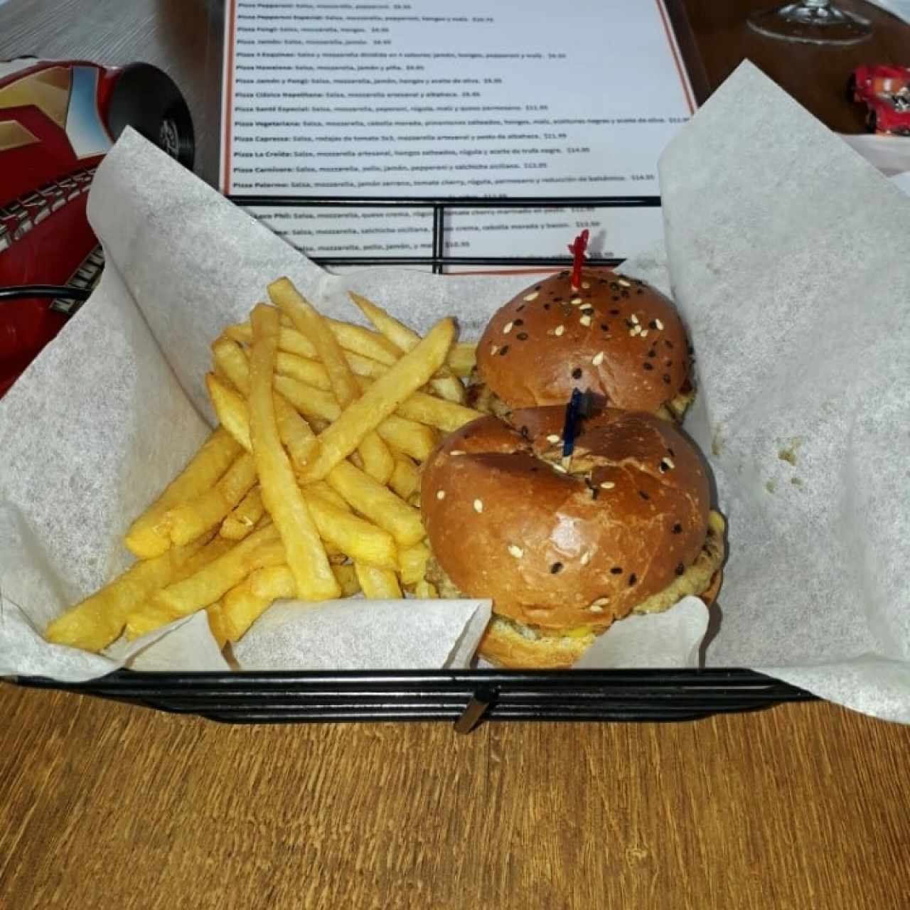 mini hamburguesas plato kids