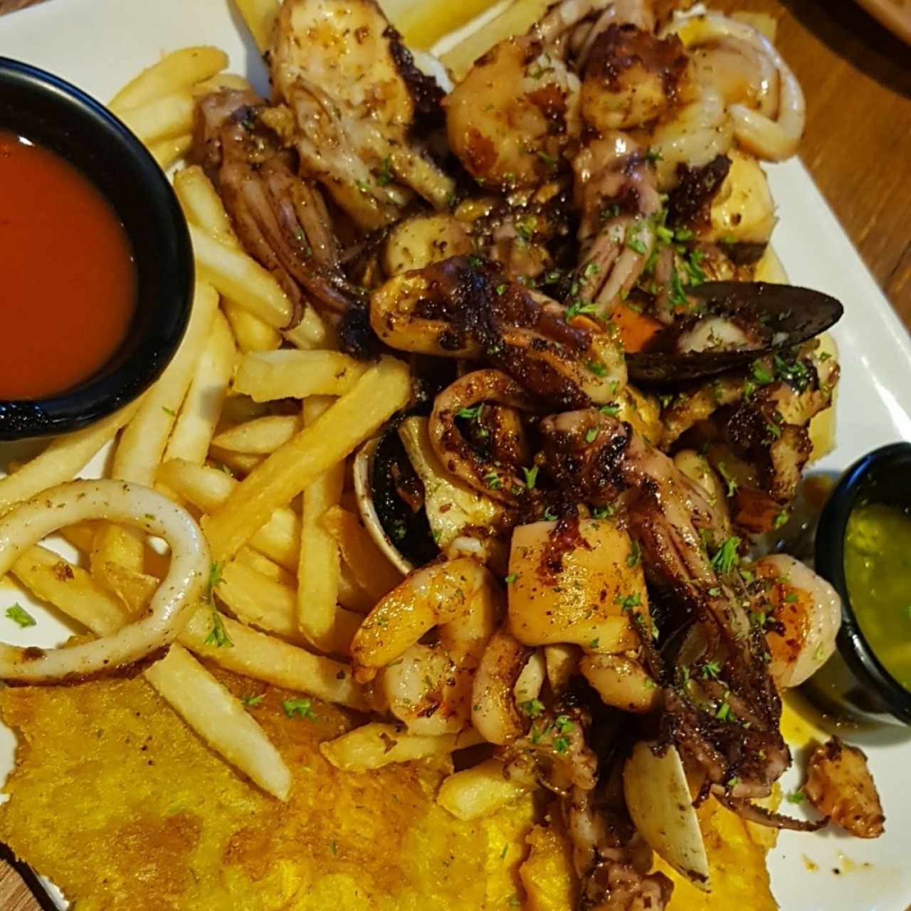 Parrillada de mariscos (2 personas) 