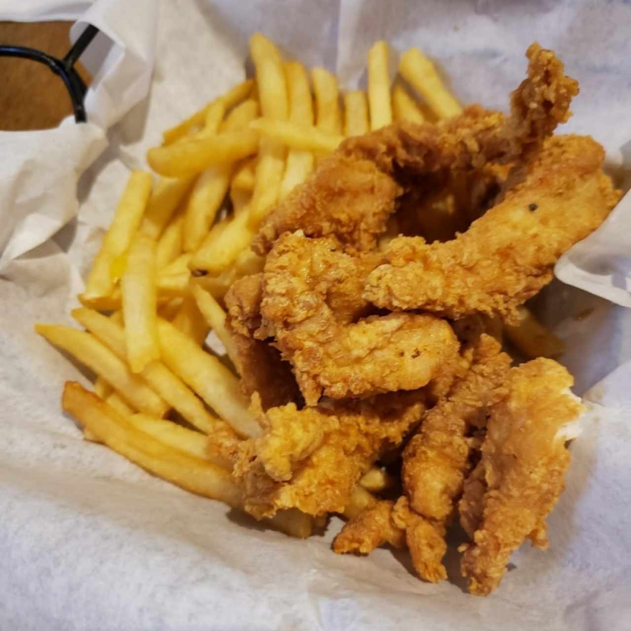Menú Niños - Chicken Fingers / papas