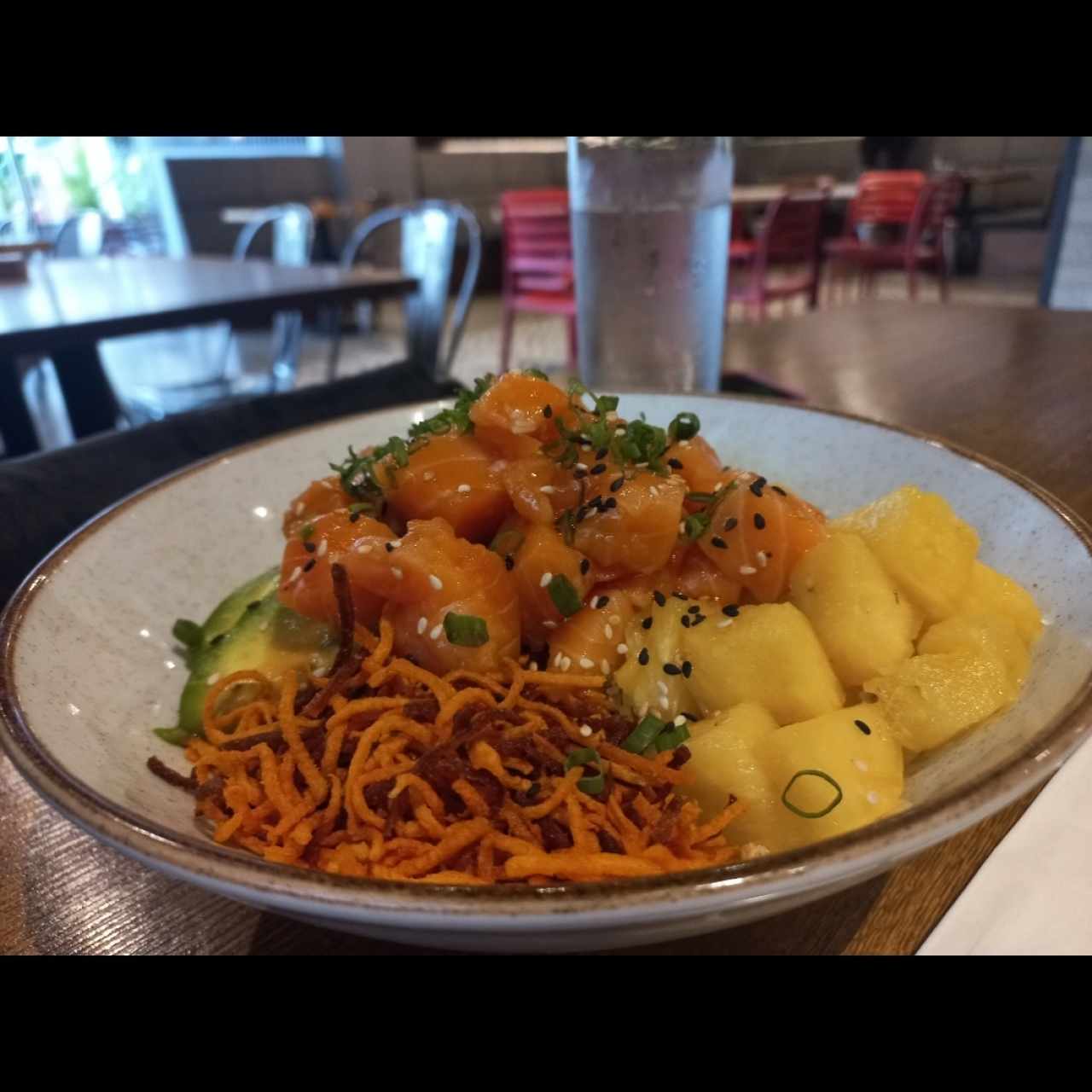 Saludable - Salmón Poke
