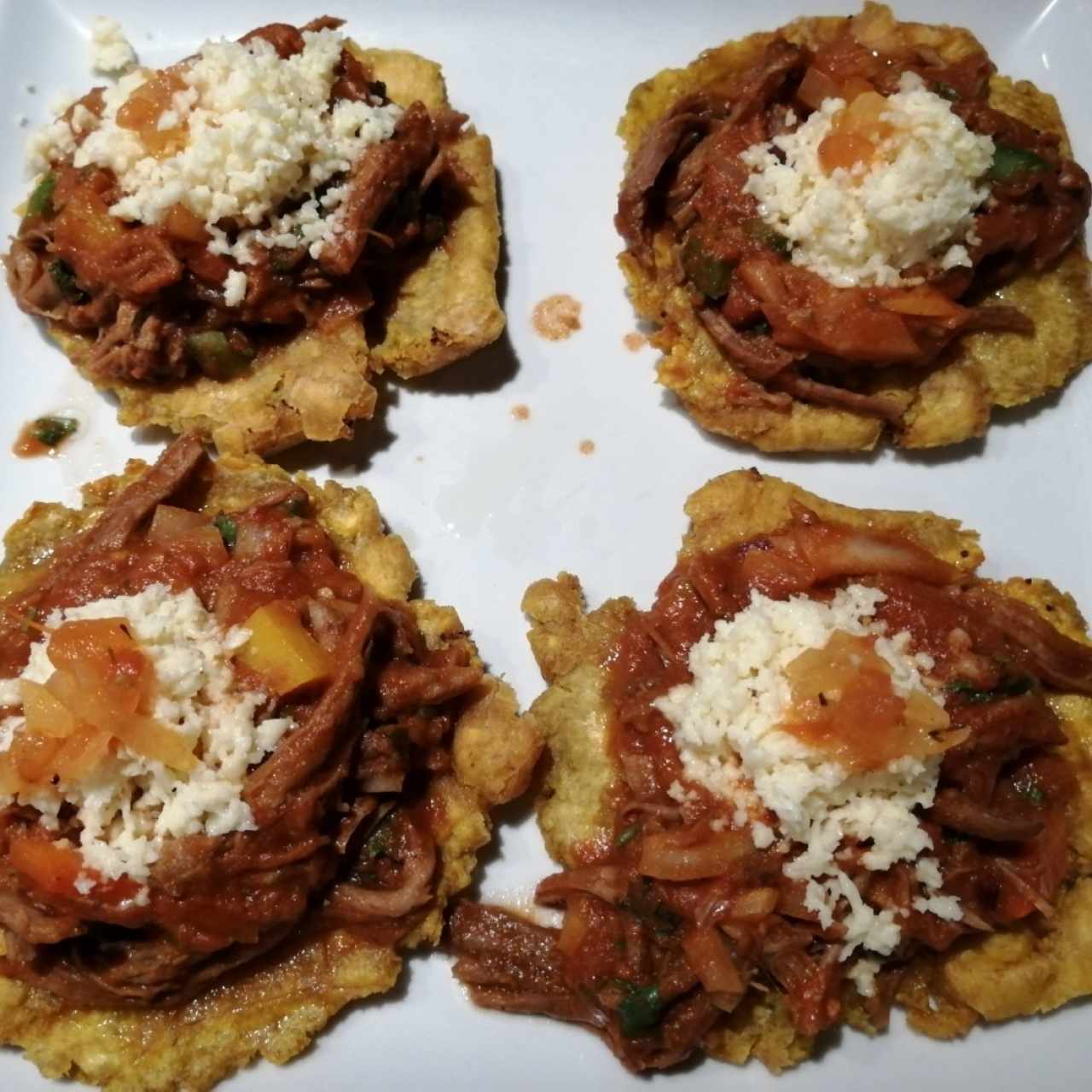 Patacones con Ropa Vieja