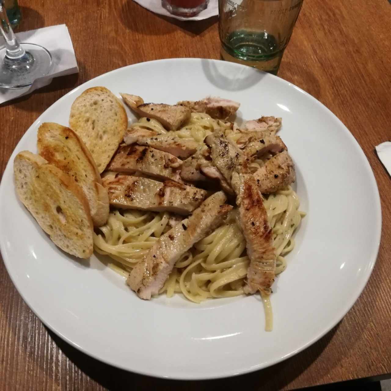 Pasta Carbonara con Pollo