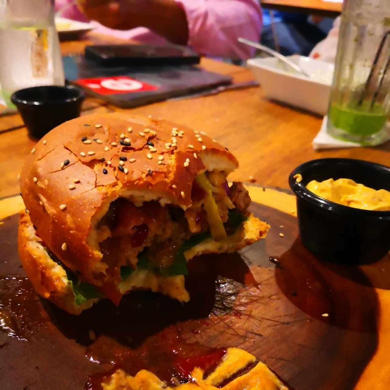 Hamburguesa Jack Daniel's o algo así.