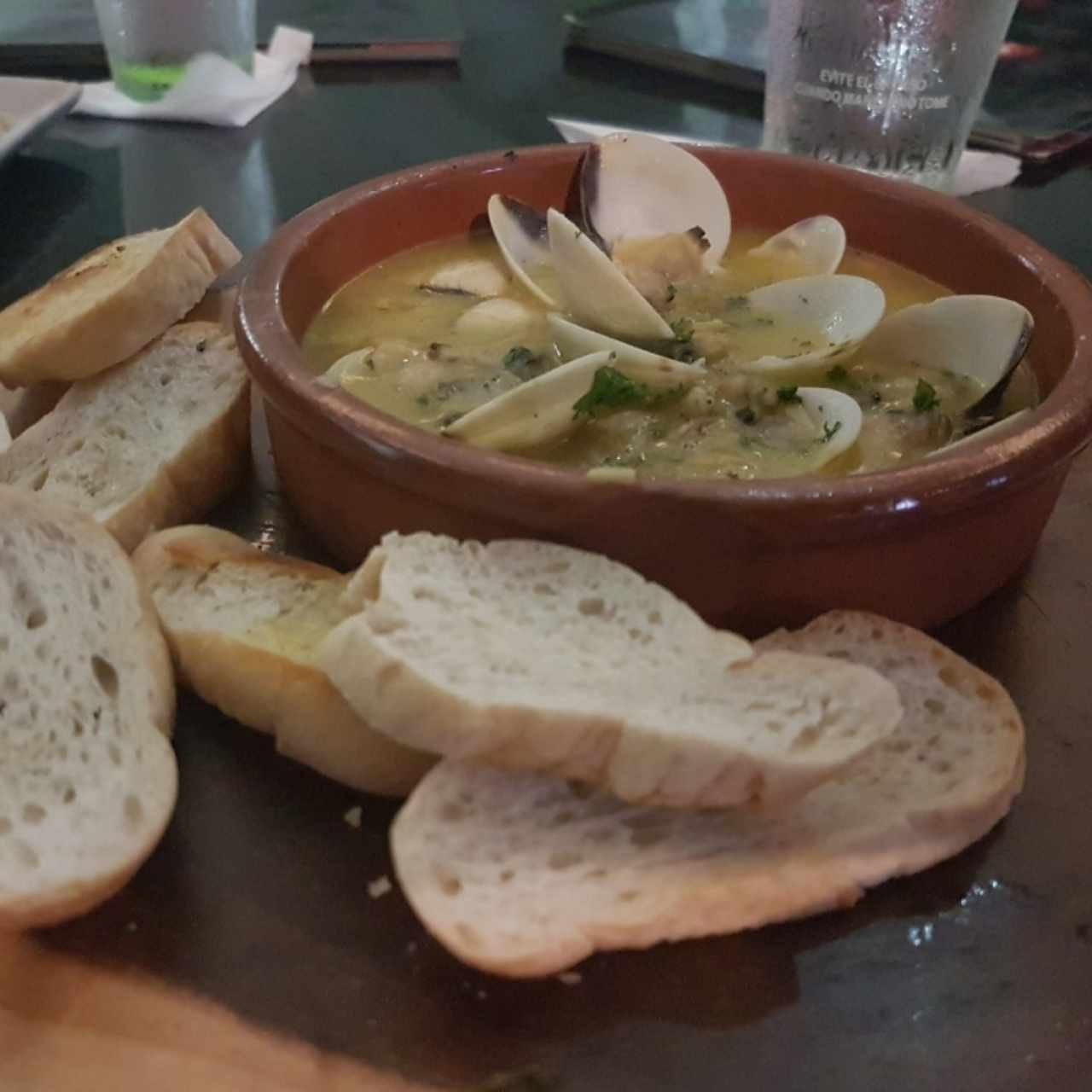 cazuela de almejas 