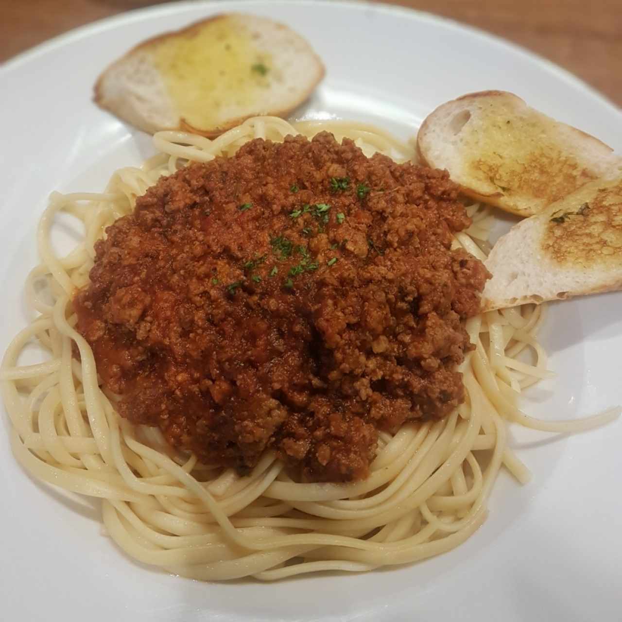 Linguini a la bolognesa