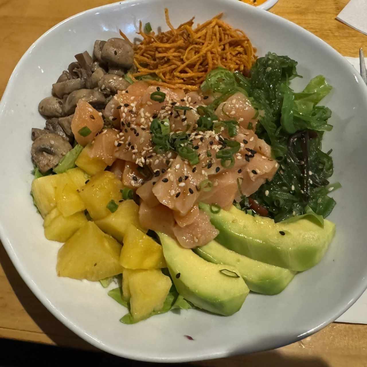 Salmón poke