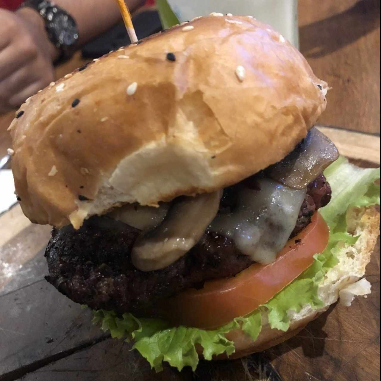 hamburguesa con Hongos 