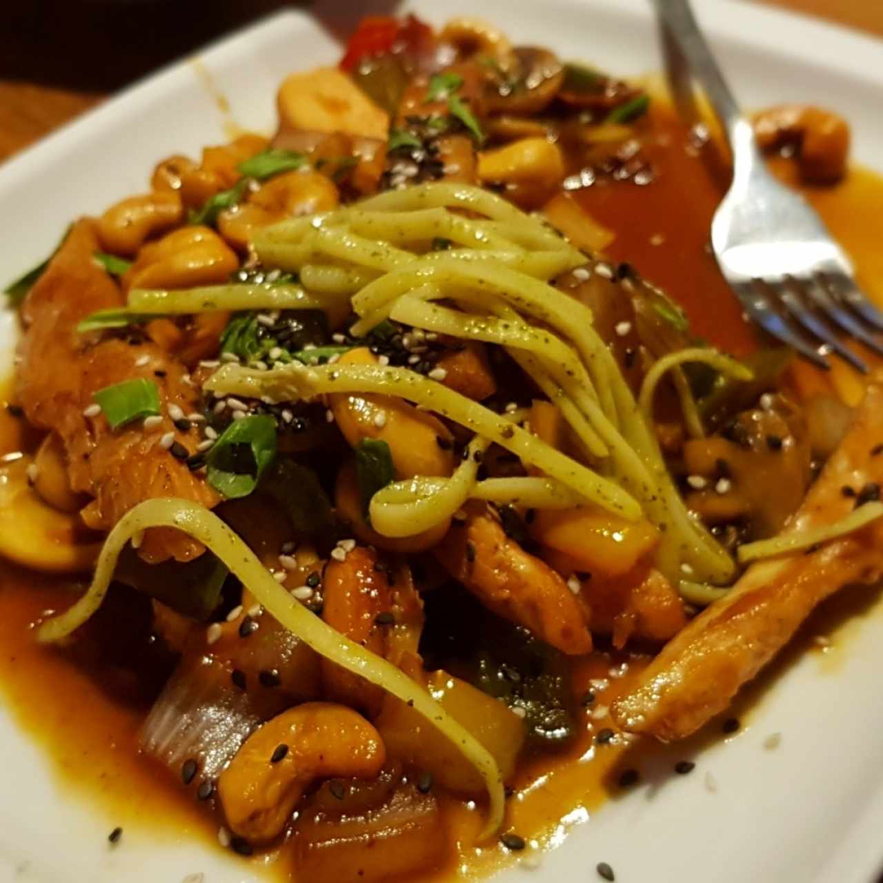 Pollo al Marañon
