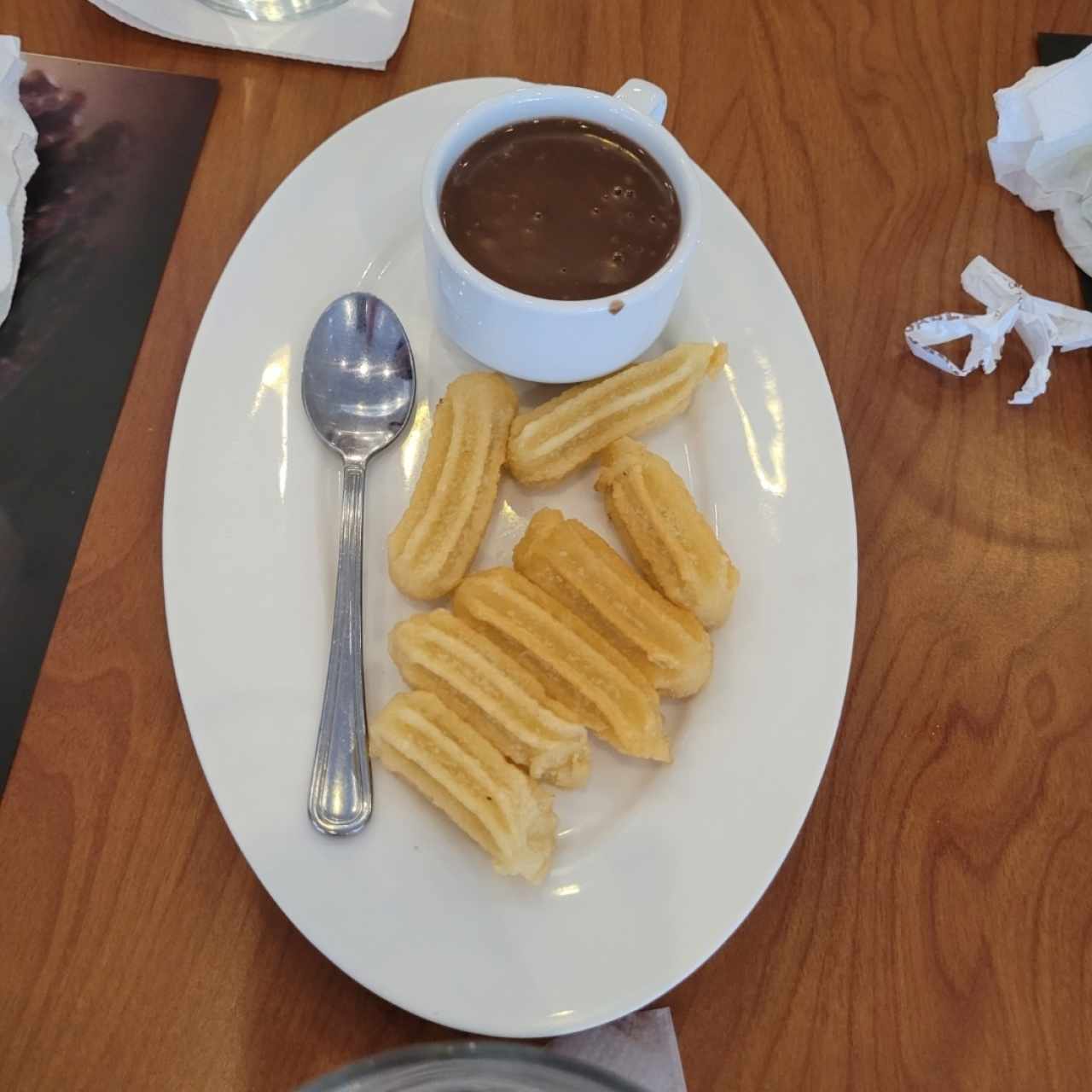 chocolate español y mini churros 