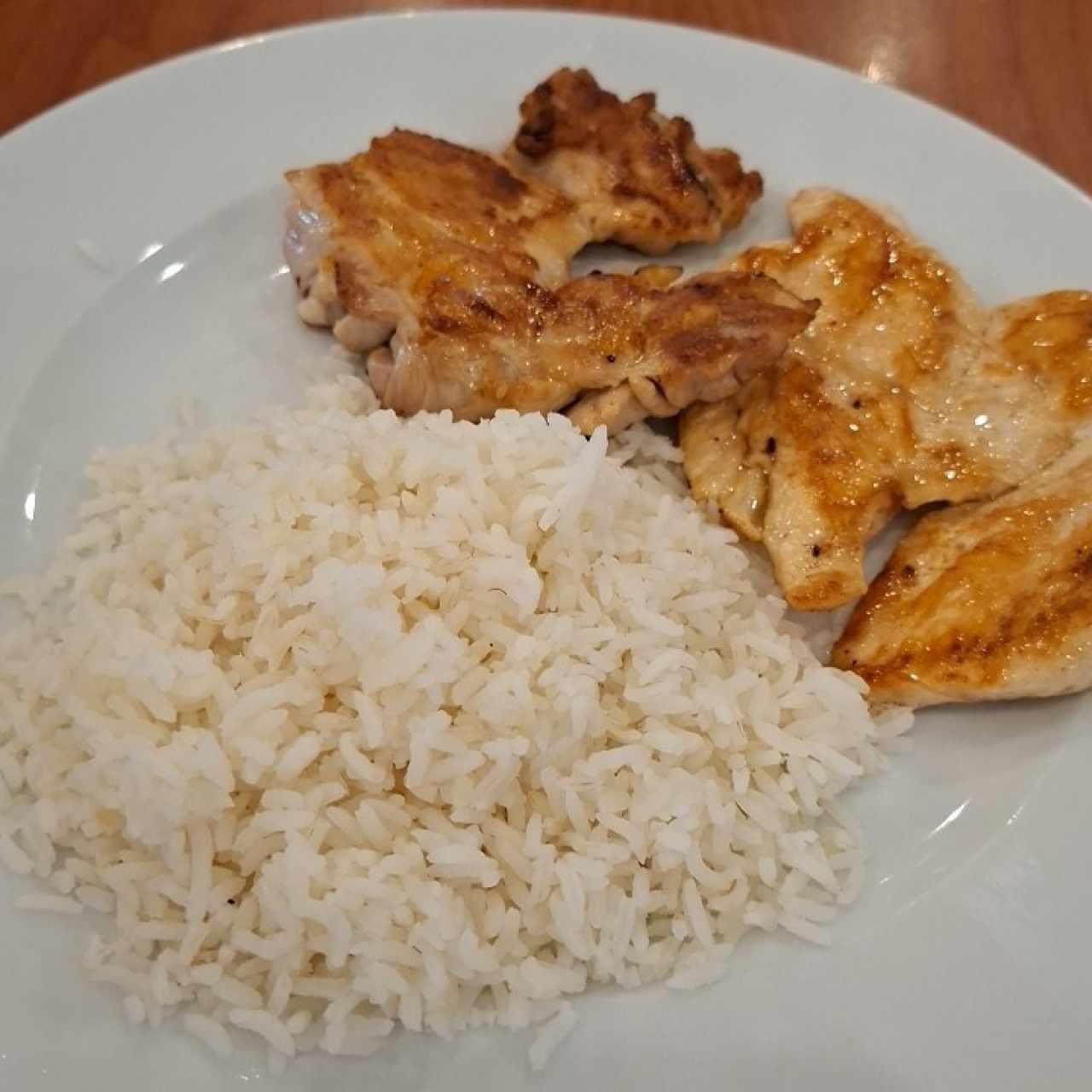 Pollo Deshuesado a la Plancha o Al Ajillo
