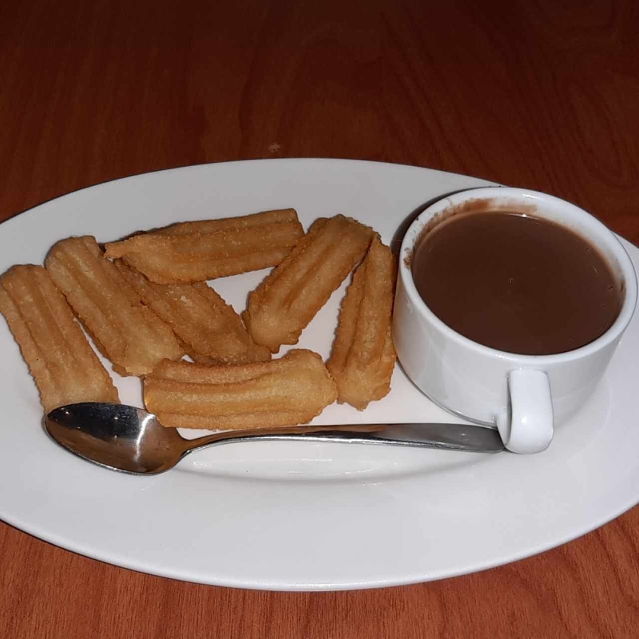 mini churros con chocolate