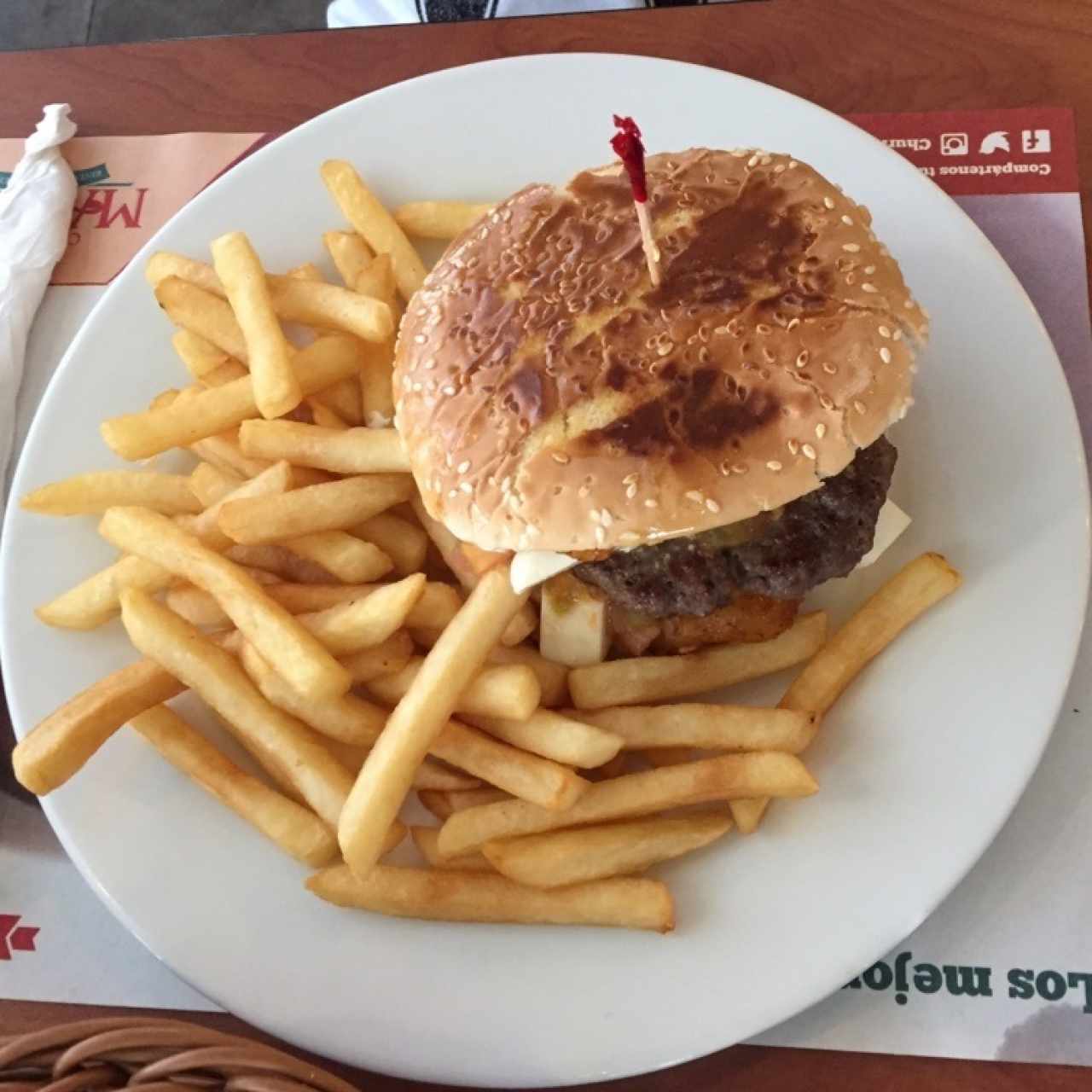 Hamburgesa La Panameña es un must!!! 