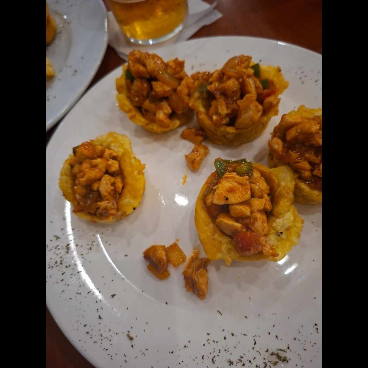 Patacones rellenos de Pollo o Boloñesa