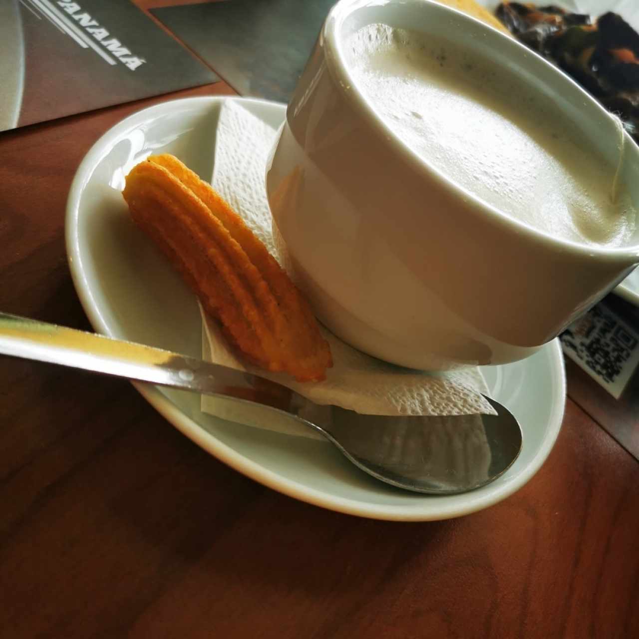 Té de canela con leche