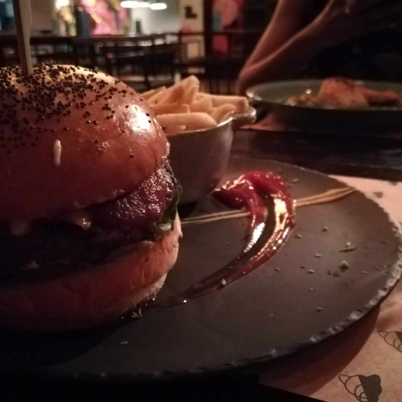 BURGERS - HAMBURGUESA PIPE NERI