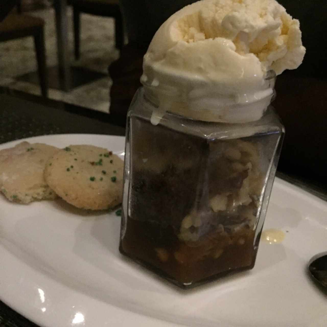 brownie con helado