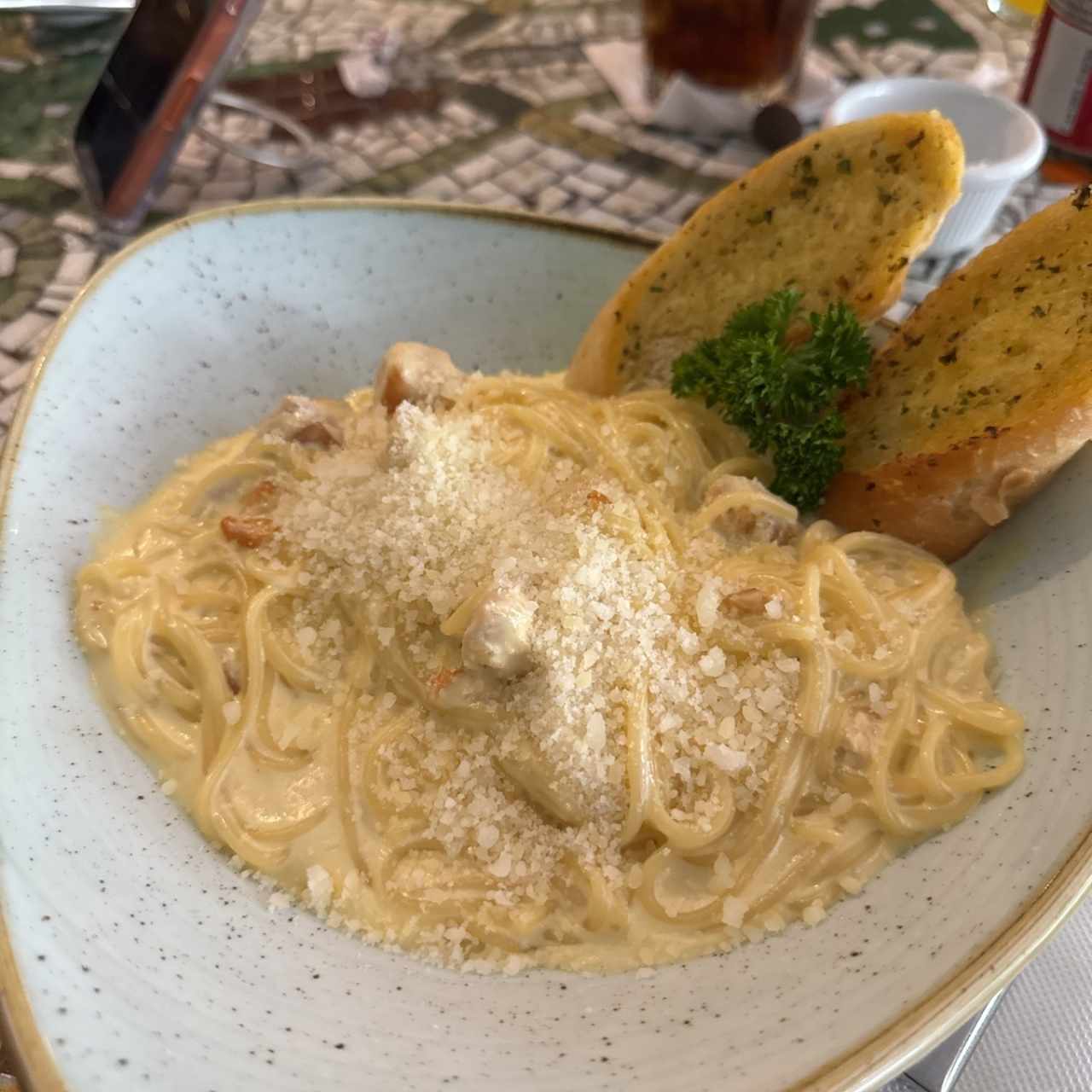 Spaguettini con Pollo en Salsa Blanca o Pomodoro