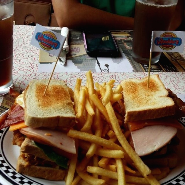 RD club sandwich 