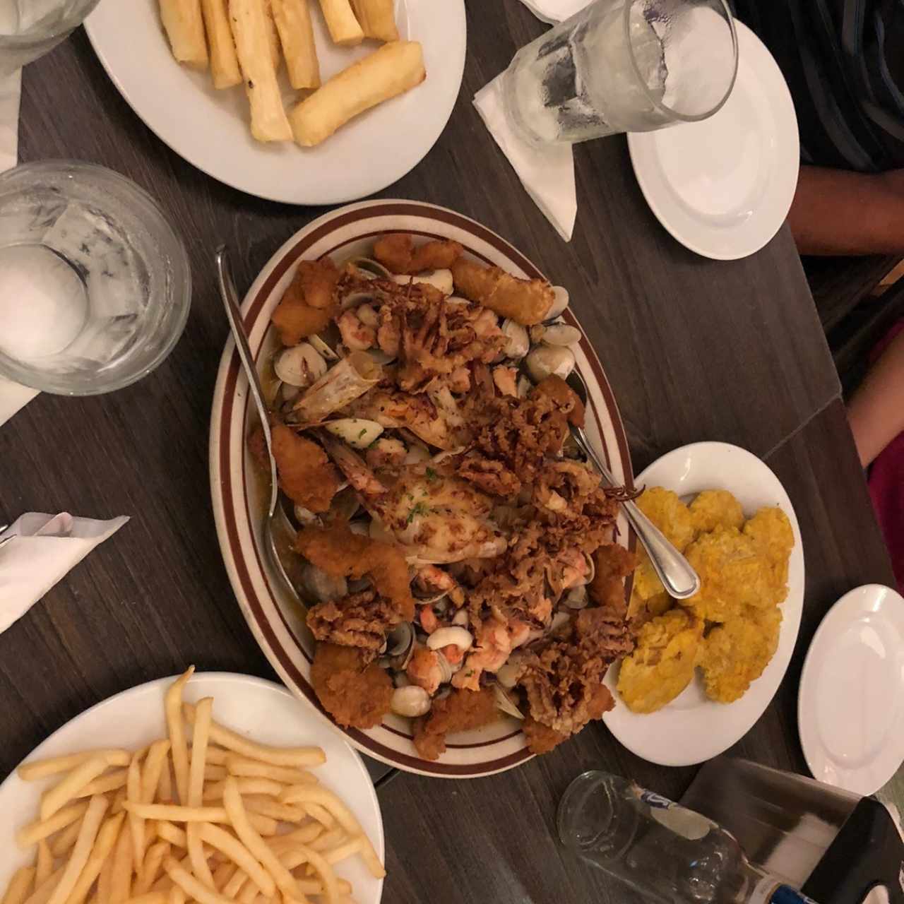 picada y acompañamientos