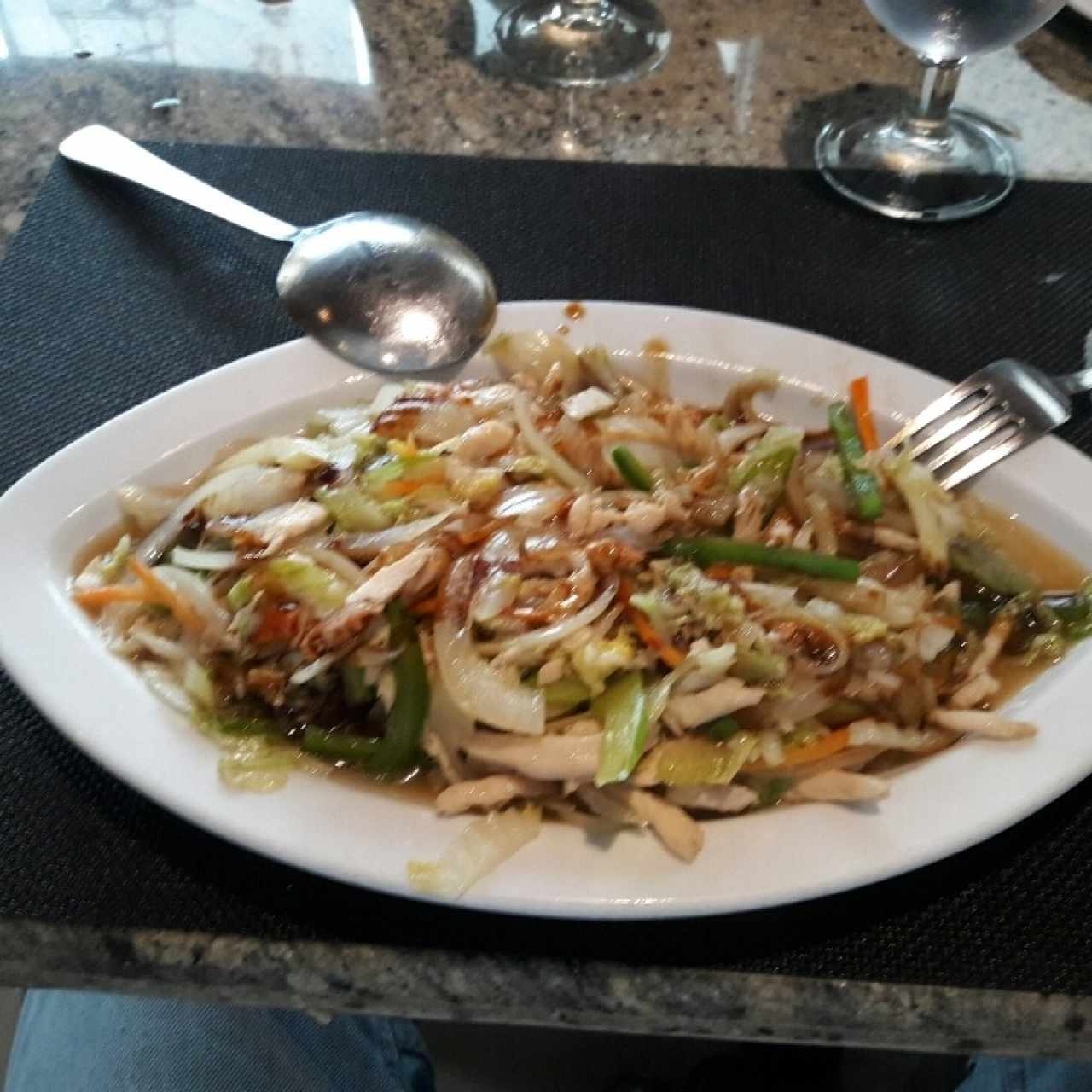 chopsuey con pollo