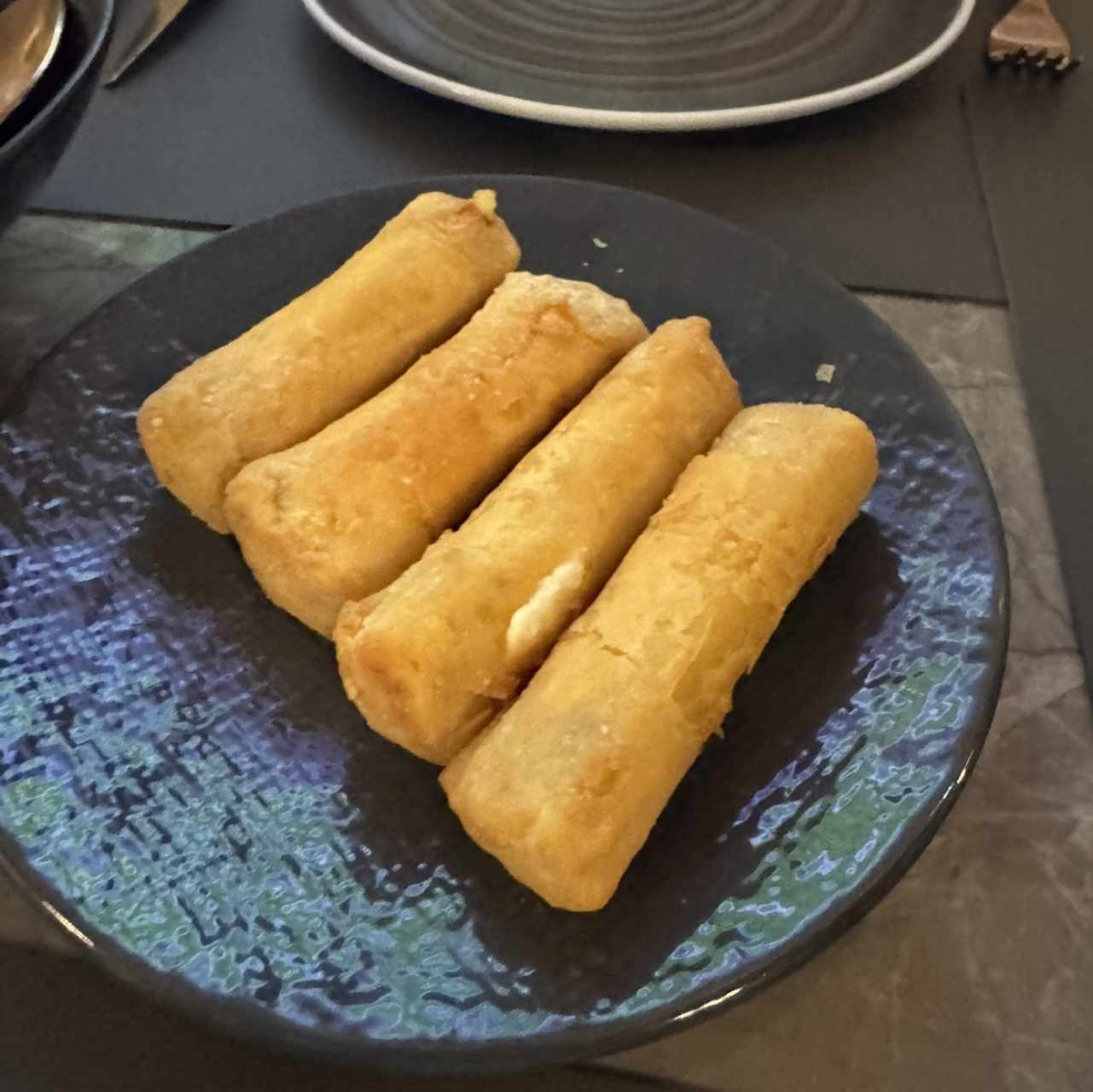 Sambusec de Queso (4 piezas)