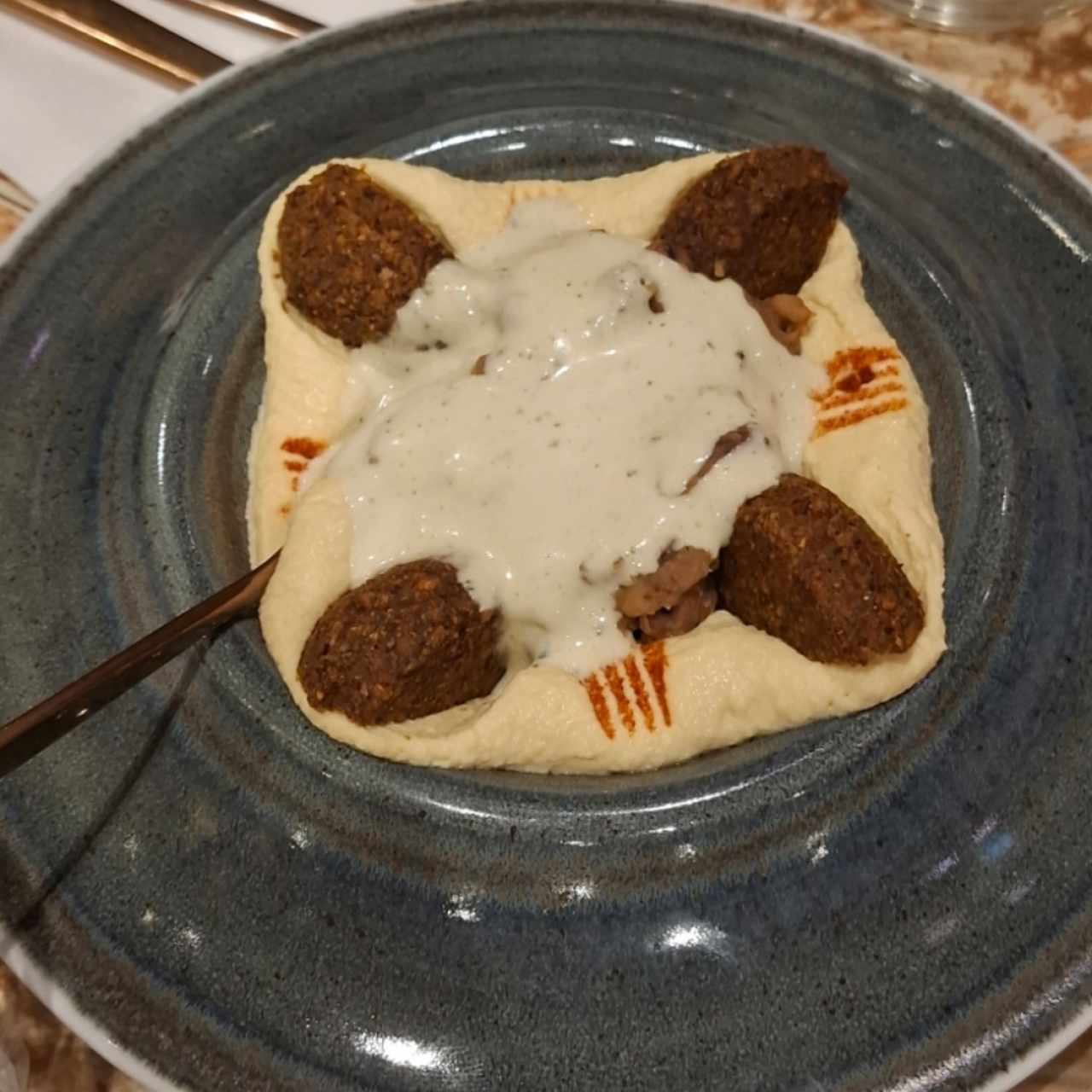 Hummus Foul y Falafel con Tahine