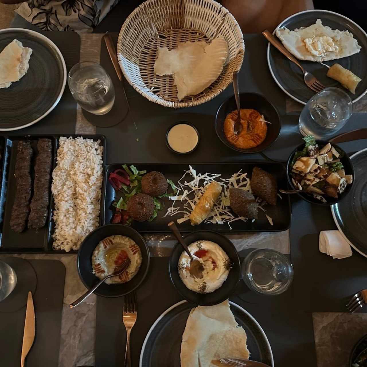 Mesa Libanesa (3 personas)