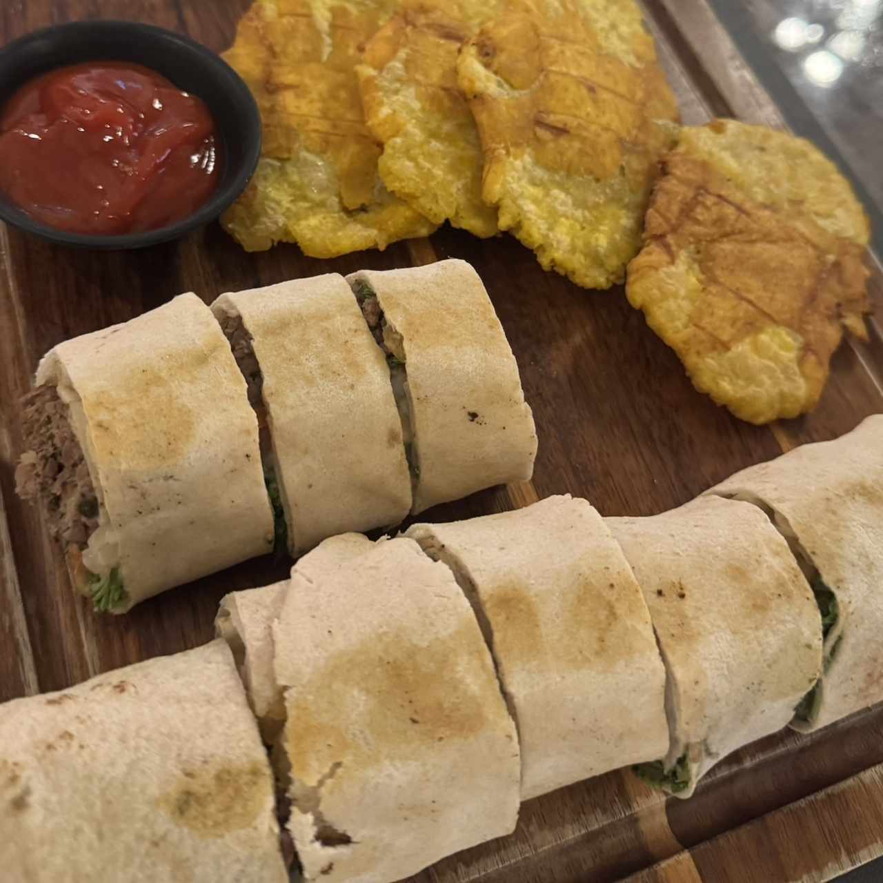 Platos Fuertes - Kafta de Cordero