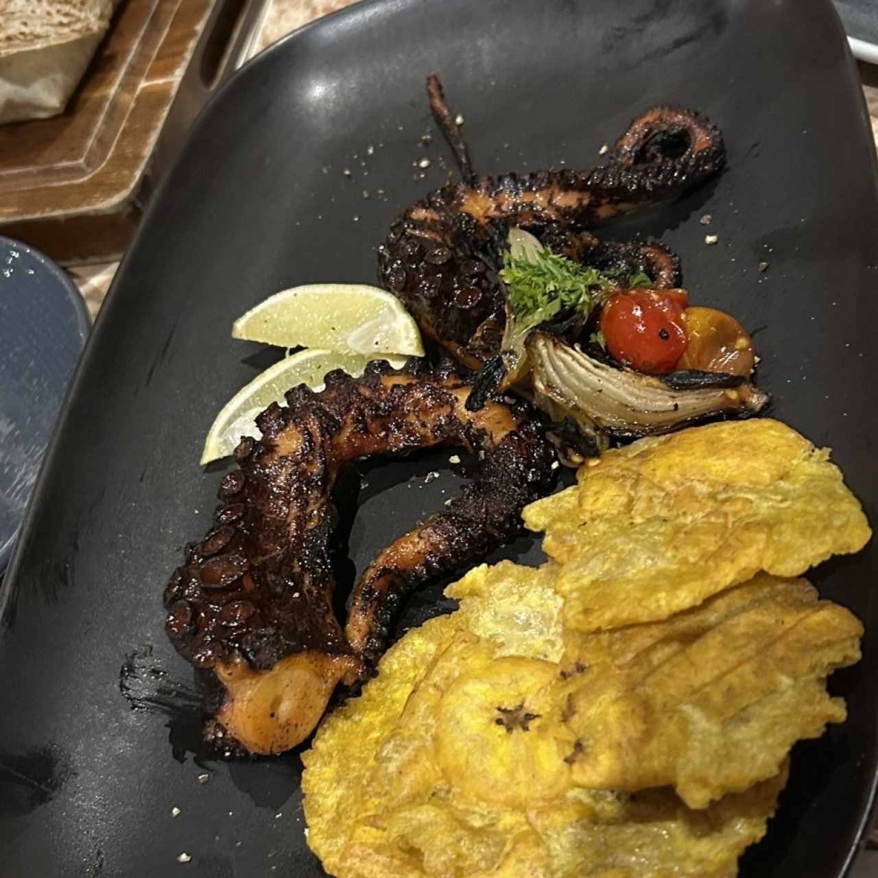 Entradas Internacionales - Pulpo al Carbón