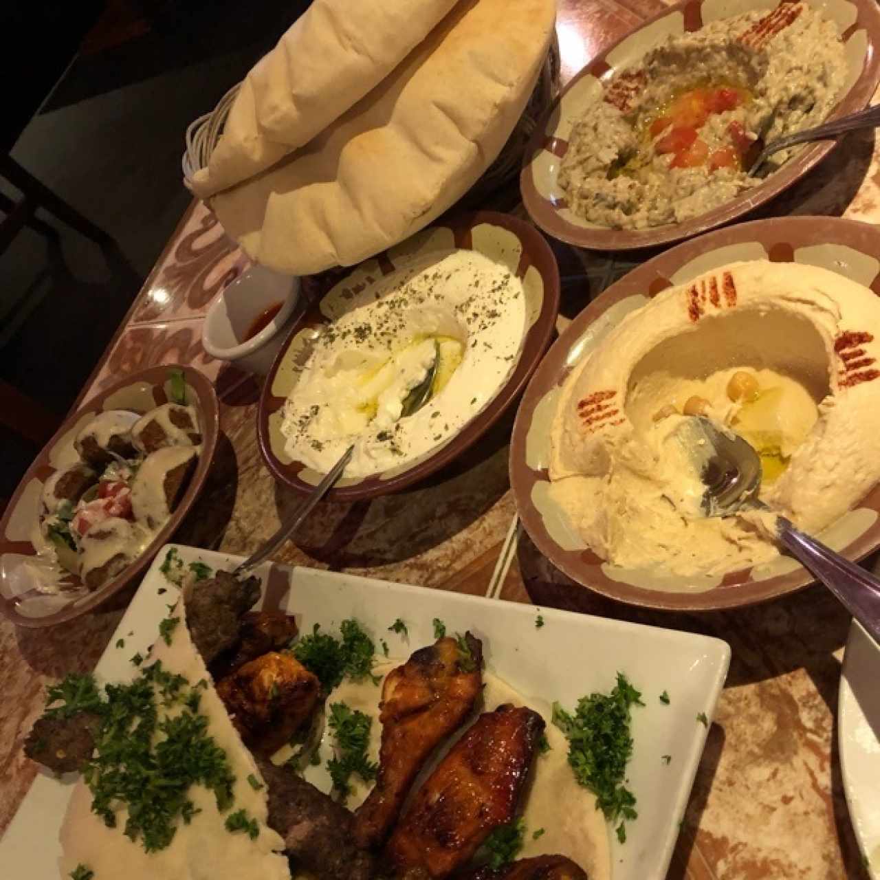 Mesa Libanesa (3 personas)