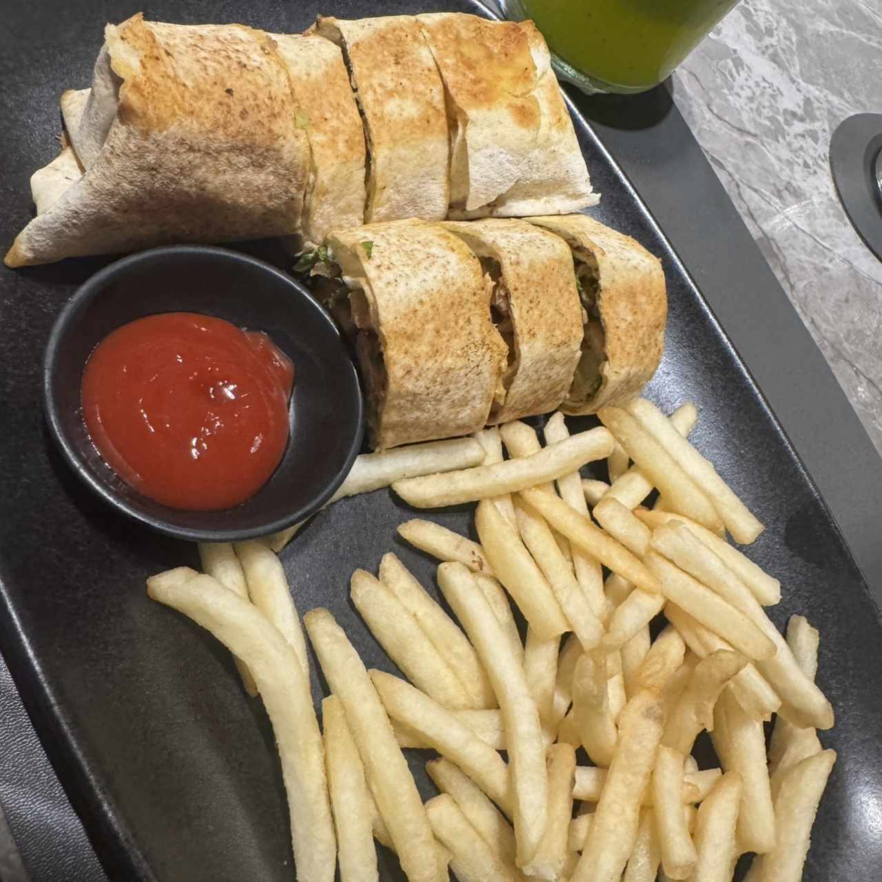 Platos Fuertes - Shawarma de Pollo
