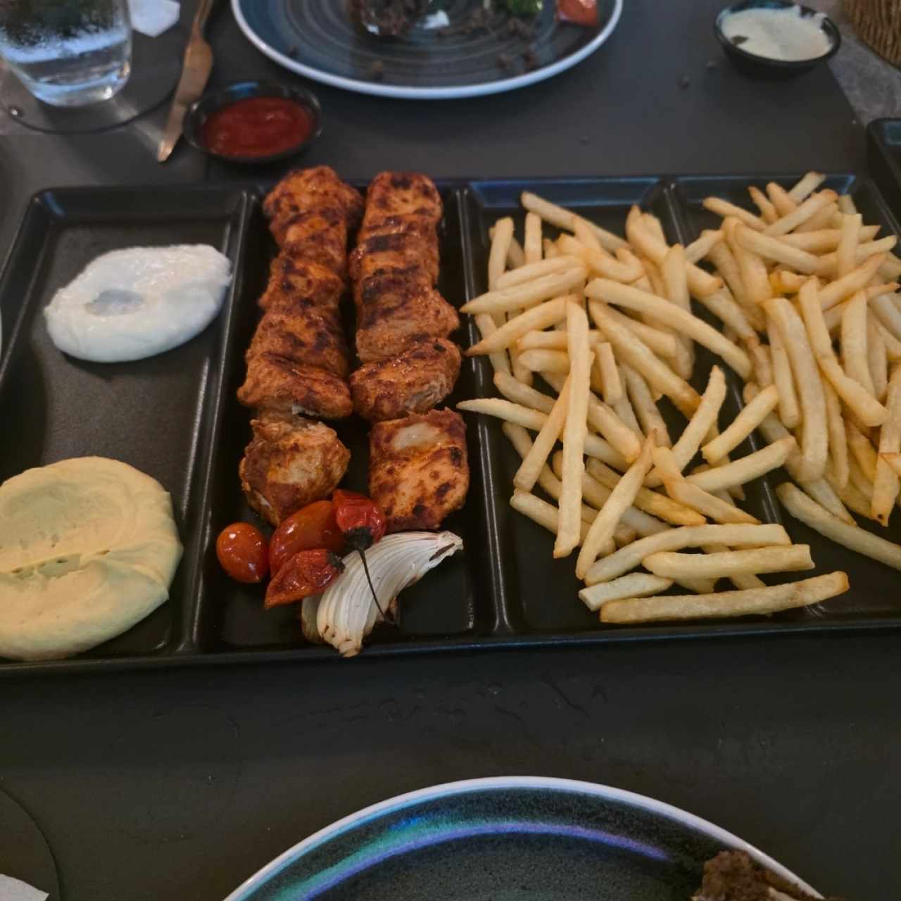 Platos Fuertes - Shawarma de Pollo