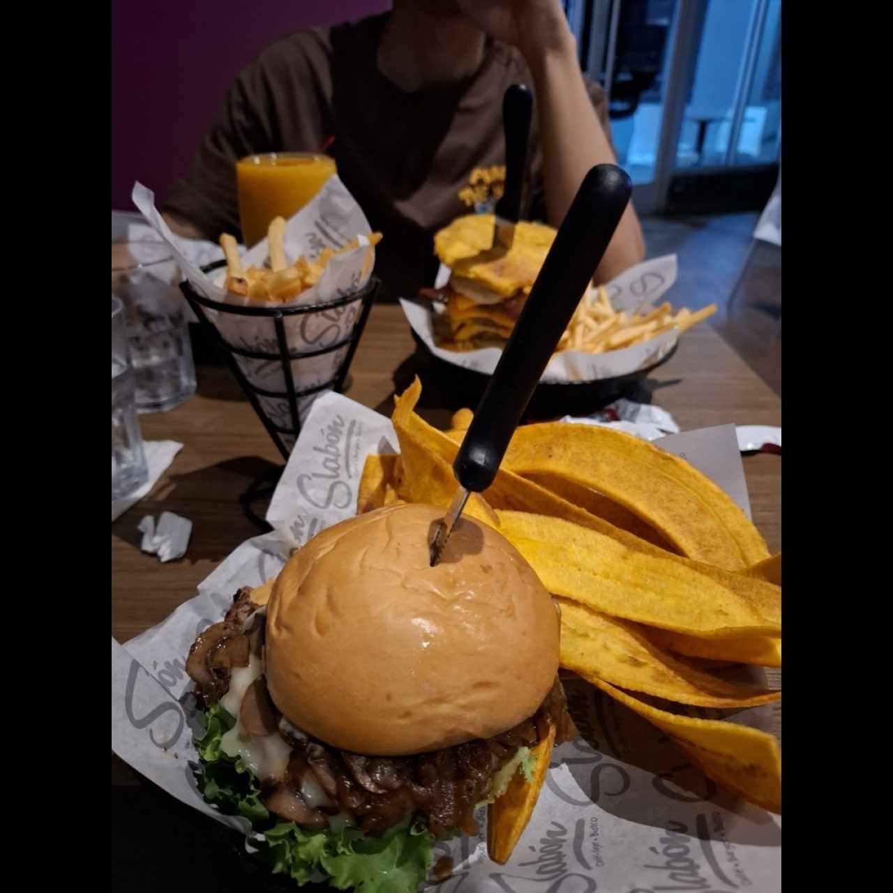 Burger - Mushroom Swiss