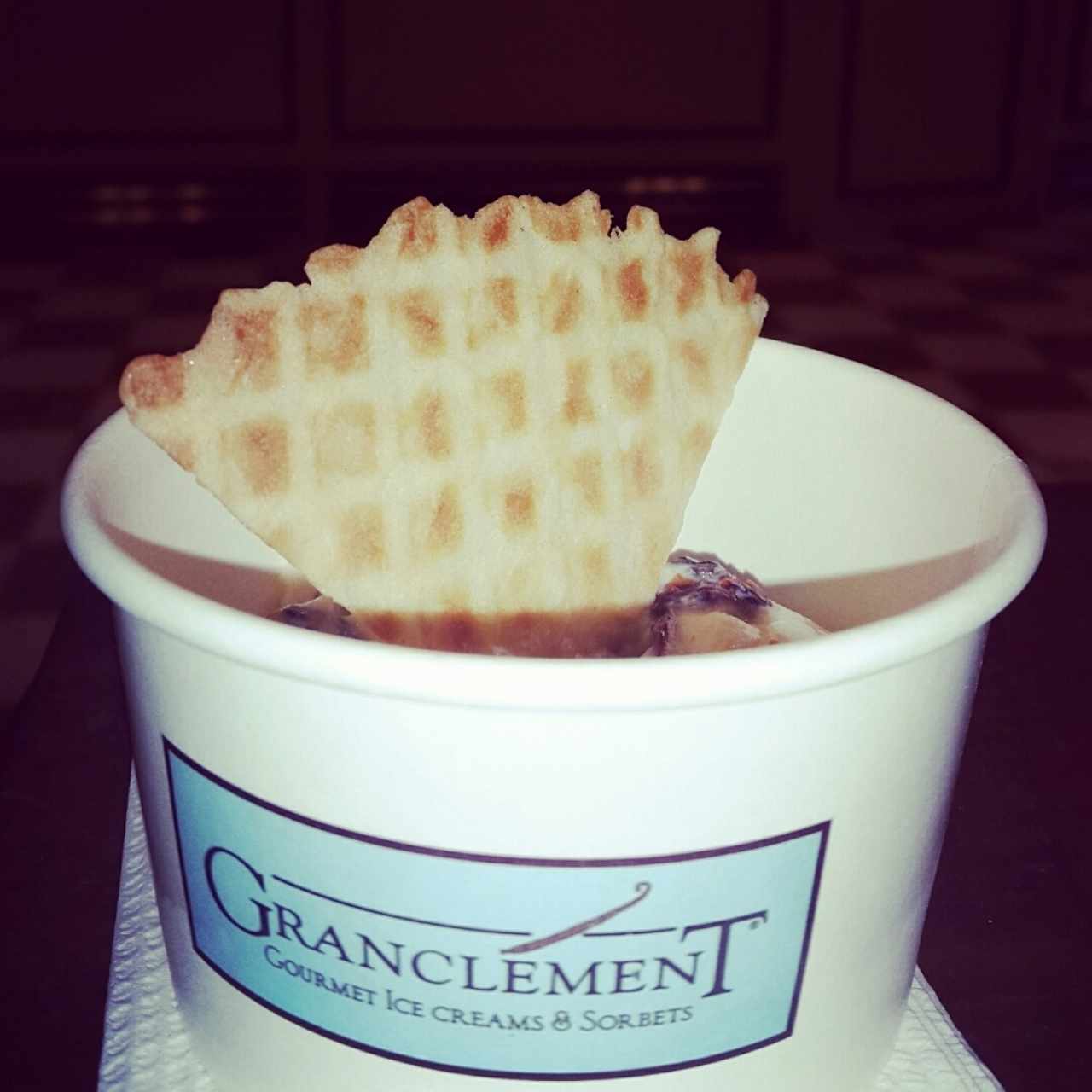 Helado de ron con pasas