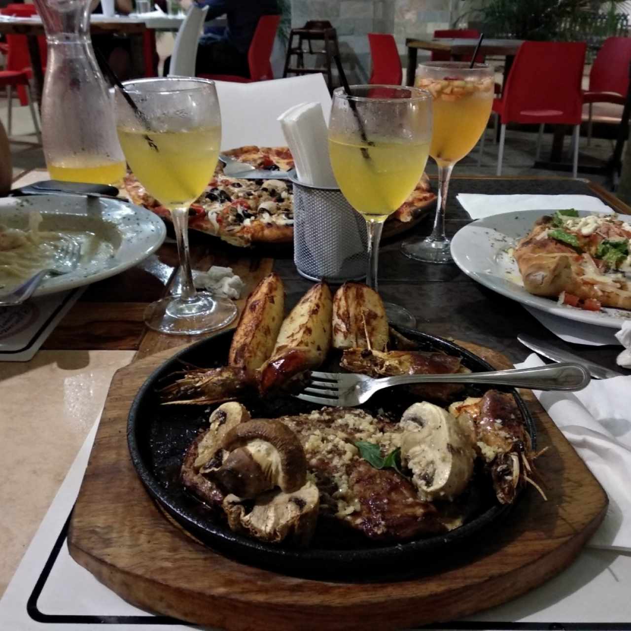 langostinos y carnes