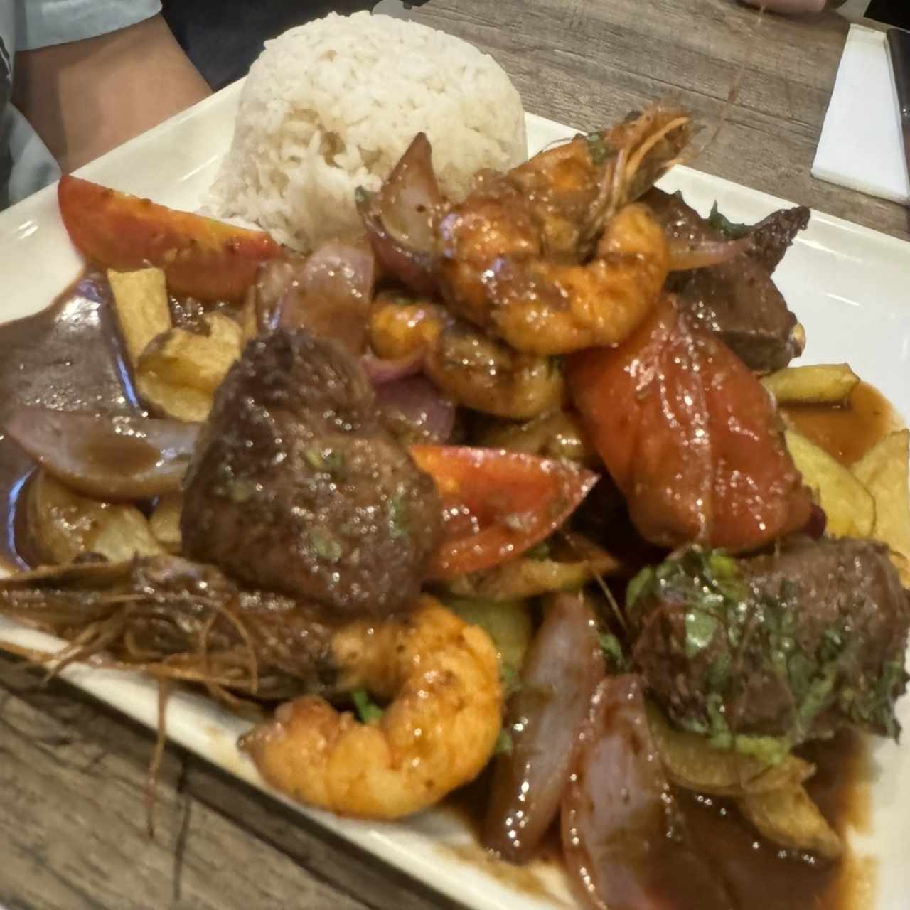 LOMO SALTADO MAR Y TIERRA