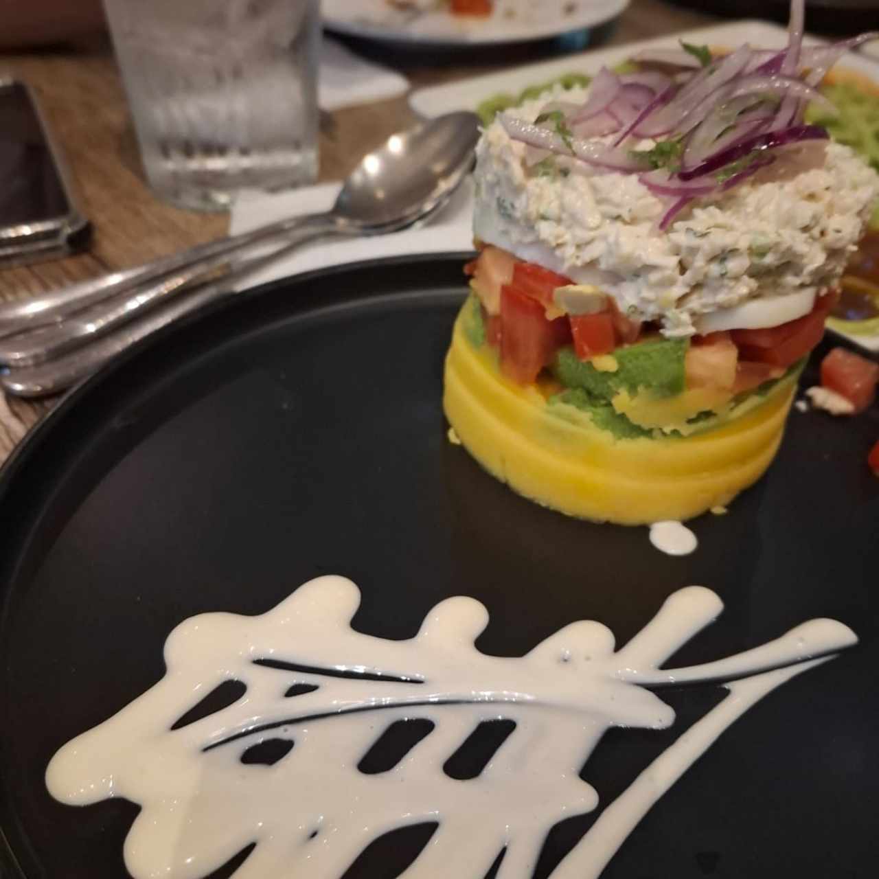 TÍPICO - CAUSA DE POLLO