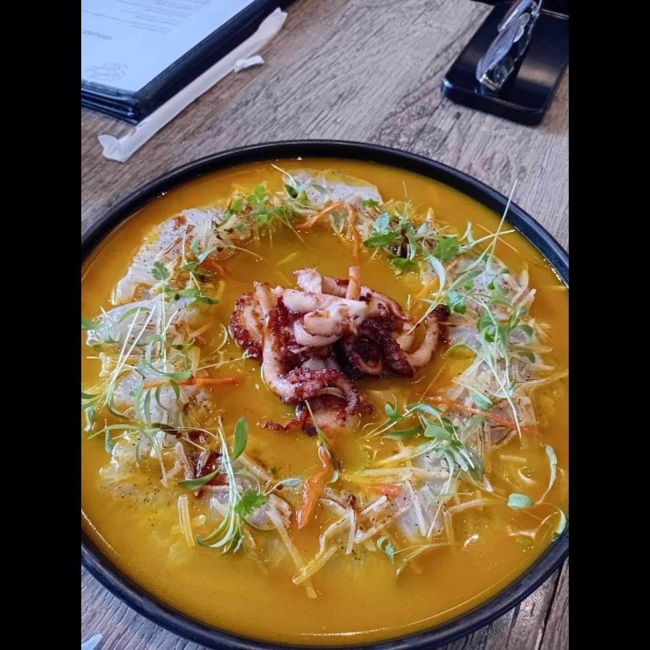 TIRADITO TROPICAL