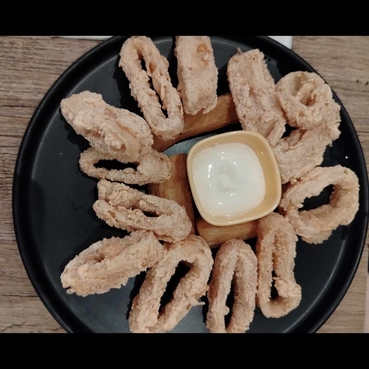 CHICHARRÓN DE CALAMAR