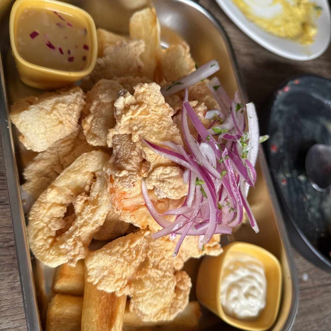 TÍPICO - JALEA DE MARISCOS