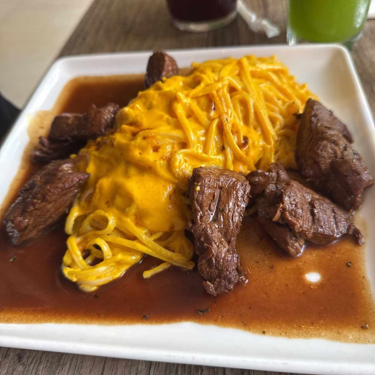 Tallarines a la huancaina