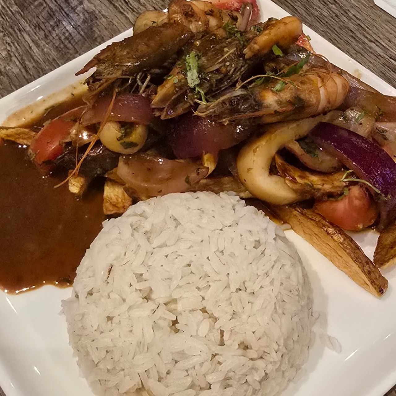 LOMO SALTADO MAR Y TIERRA