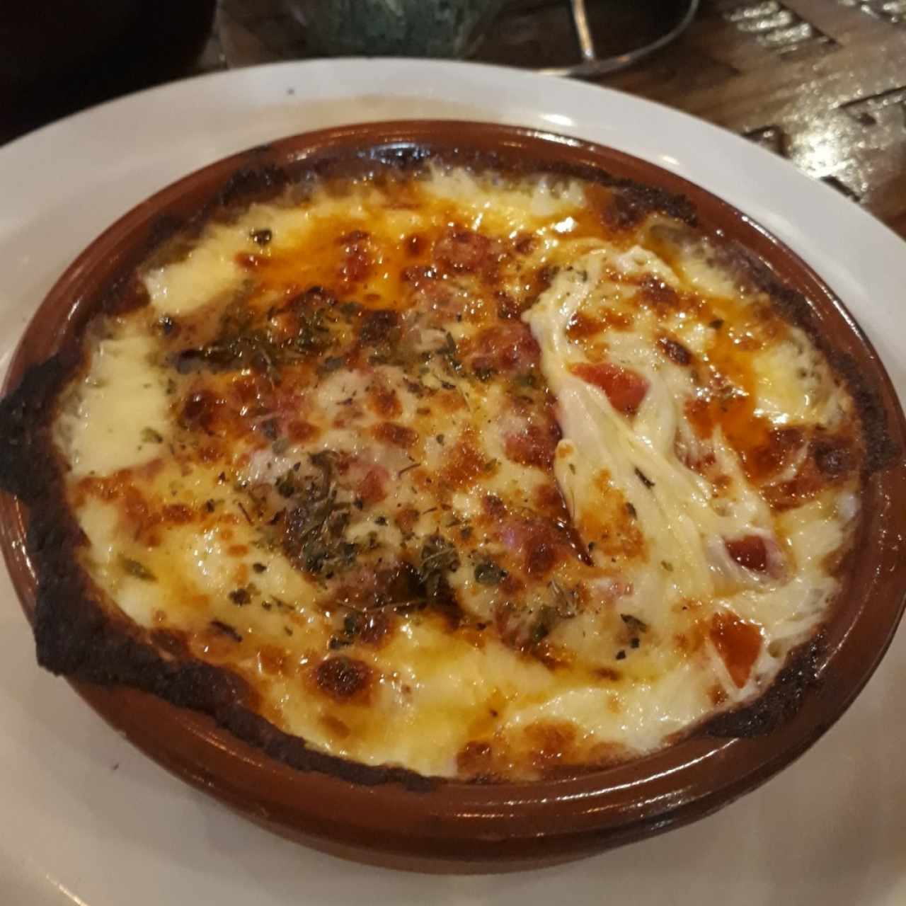 Queso Fundido con Chorizo